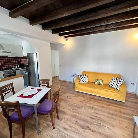 Lovely 1 Bdr Apartment In Paolo Sarpi Milan Exterior photo